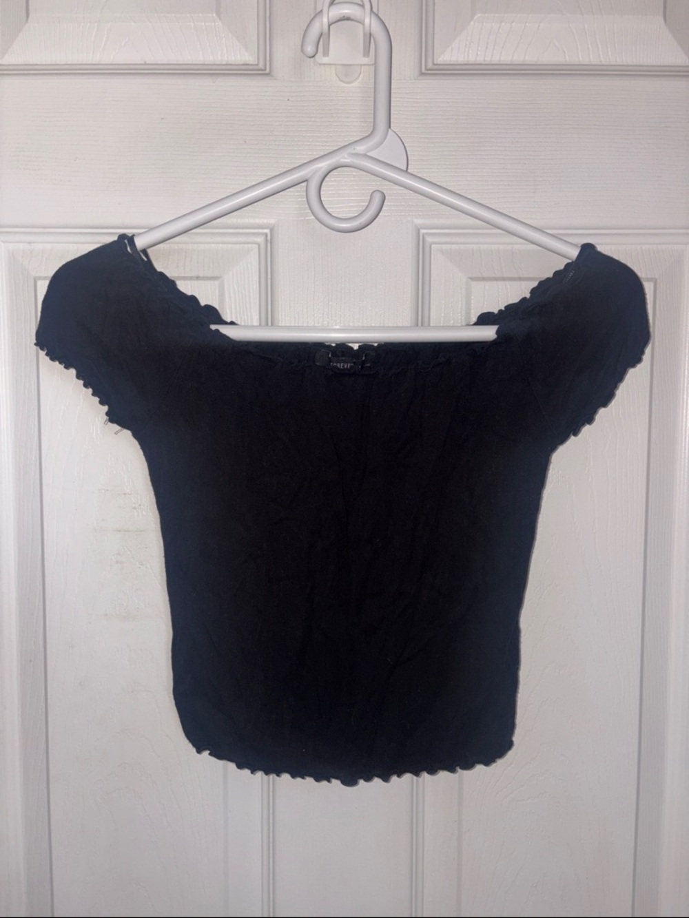 Forever 21 Black Off-Shoulder Crop Top